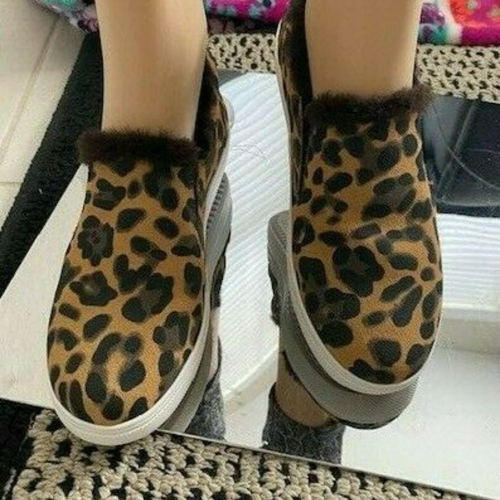New! Blondo Leopard Waterproof Faux Fur Slip On Sneakers Sz 7.5
